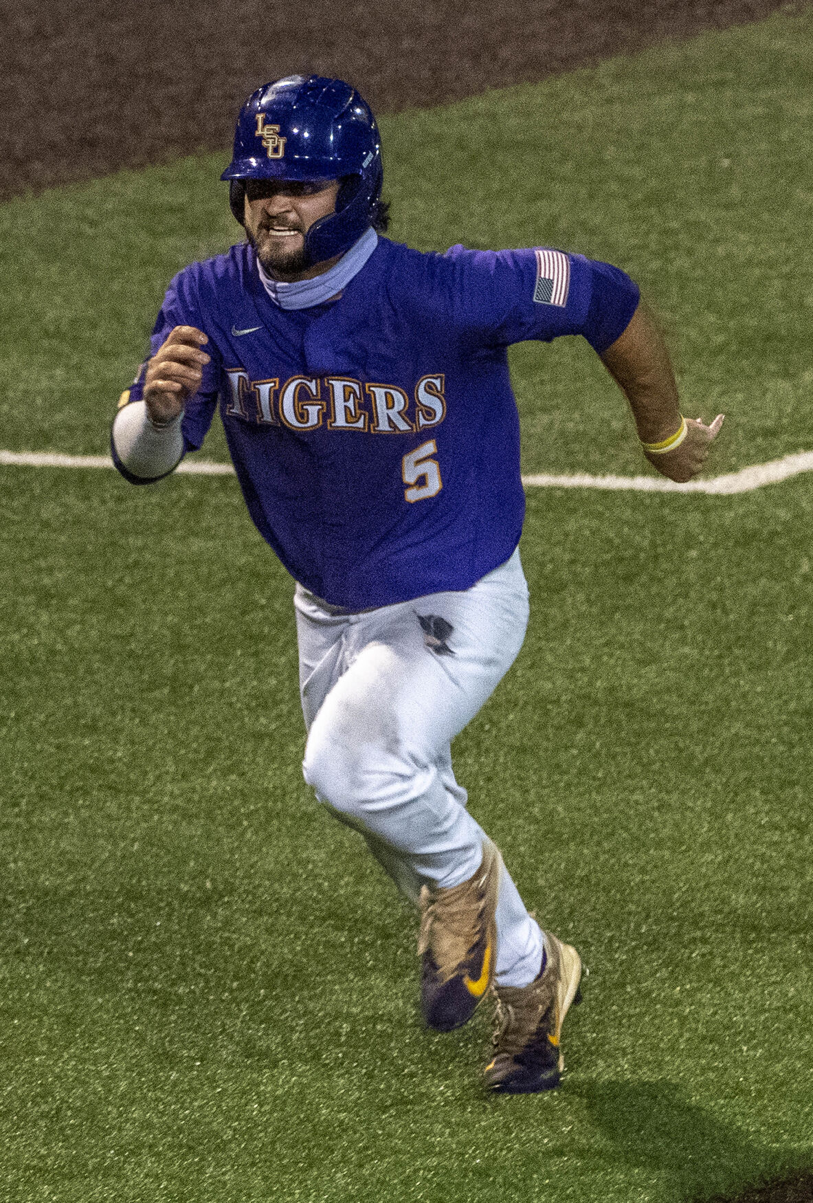 BR.lsutennessee.061321 0707 bf.jpg